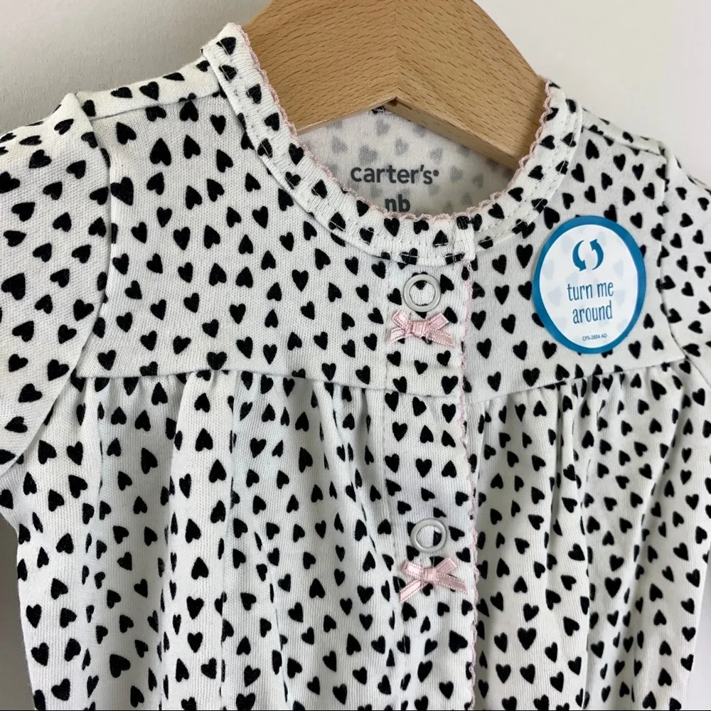 NWT carter’s Long Sleeve Footed Heart Bodysuit nb